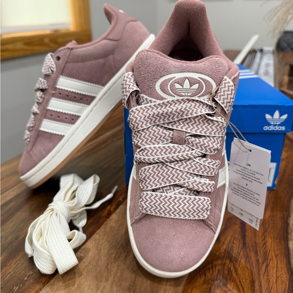 Brand New- Adidas Limited Edition Campus 00 W 7.5, Mauve With Chevron Laces